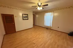 617 Woolery St, Falmouth, KY 41040 - Photo 10