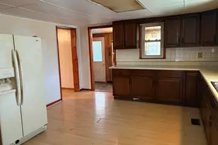 617 Woolery St, Falmouth, KY 41040 - Photo 6