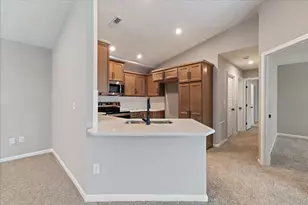 758 Crescent Lndg, Walton, KY 41094 - Photo 2
