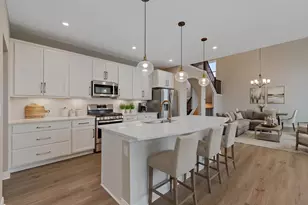 2442 Lillywood Wy, Crescent Springs, KY 41017 - Photo 2