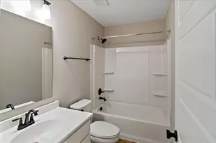 554 Foxhill Dr, Crescent Springs, KY 41017 - Photo 18