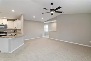 554 Foxhill Dr, Crescent Springs, KY 41017 - Photo 6