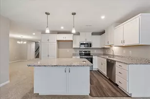 520 Foxhill Dr, Crescent Springs, KY 41017 - Photo 4