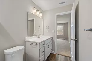 520 Foxhill Dr, Crescent Springs, KY 41017 - Photo 16