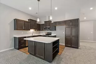 754 Crescent Landing Dr, Walton, KY 41094 - Photo 8