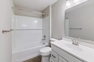 560 Foxhill Dr, Crescent Springs, KY 41017 - Photo 16