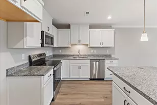 560 Foxhill Dr, Crescent Springs, KY 41017 - Photo 4