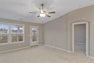 556 Foxhill Drive #12-303, Crescent Springs, KY 41017 - Photo 6