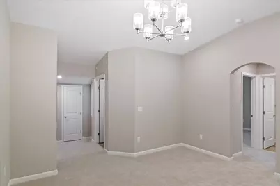 556 Foxhill Drive #12-303, Crescent Springs, KY 41017 - Photo 8