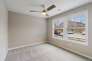 562 Foxhill Dr, Crescent Springs, KY 41017 - Photo 18