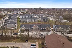 562 Foxhill Dr, Crescent Springs, KY 41017 - Photo 26