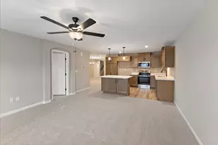 558 Foxhill Dr, Crescent Springs, KY 41017 - Photo 6