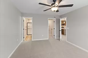 558 Foxhill Dr, Crescent Springs, KY 41017 - Photo 12