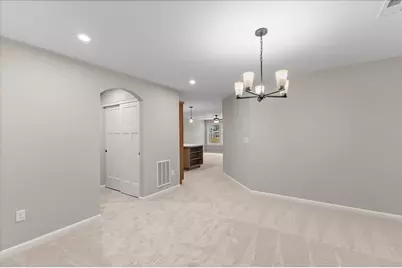 558 Foxhill Drive #12-103, Crescent Springs, KY 41017 - Photo 8