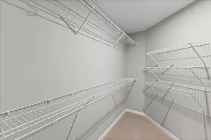 558 Foxhill Dr, Crescent Springs, KY 41017 - Photo 14