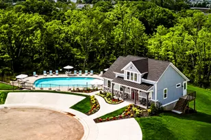 558 Foxhill Dr, Crescent Springs, KY 41017 - Photo 6