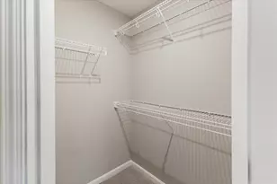 550 Foxhill Dr, Crescent Springs, KY 41017 - Photo 16