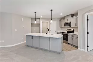 550 Foxhill Dr, Crescent Springs, KY 41017 - Photo 2