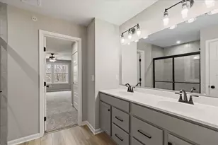 510 Foxhill Dr, Crescent Springs, KY 41017 - Photo 18