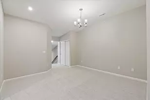 566 Foxhill Dr, Crescent Springs, KY 41017 - Photo 10