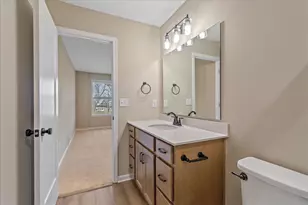 532 Foxhill Dr, Crescent Springs, KY 41017 - Photo 20