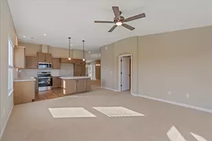 532 Foxhill Dr, Crescent Springs, KY 41017 - Photo 8