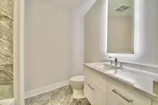 800 Ovation Wy, Newport, KY 41071 - Photo 24