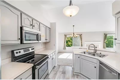 2111 Clareglen Drive #304, Crescent Springs, KY 41017 - Photo 8