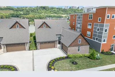 605 Manhattan Boulevard #202, Dayton, KY 41074 - Photo 2