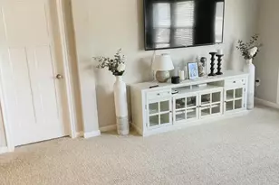 2504 Crosshill Dr, Crescent Springs, KY 41017 - Photo 6