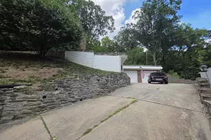 1216 E Henry Clay Ave, Covington, KY 41011 - Photo 2