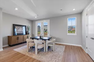 272 Meridian Wy, Fort Mitchell, KY 41017 - Photo 6