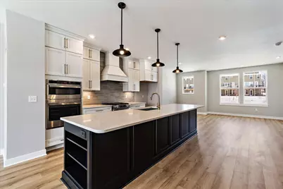 270 Meridian Way #8-604, Fort Mitchell, KY 41017 - Photo 2