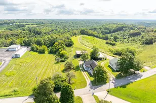 400 Cynthiana St, Williamstown, KY 41097 - Photo 1