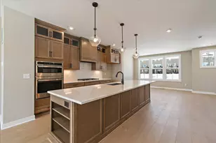 268 Meridian Wy, Fort Mitchell, KY 41017 - Photo 2