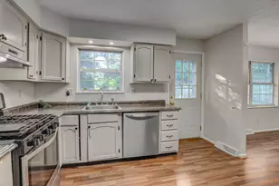 42 E Kimberly Dr, Fort Thomas, KY 41075 - Photo 8