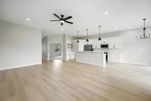 2316 Paragon Mill Dr, Burlington, KY 41005 - Photo 8