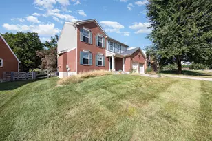 7603 Thunder Ridge Dr, Florence, KY 41042 - Photo 2