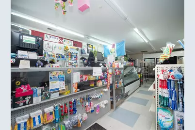 301 W 34th Street, Covington, KY 41015 - Photo 6