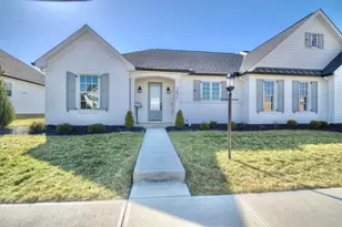 2669 Allegheny Wy, Villa Hills, KY 41017 - Photo 2