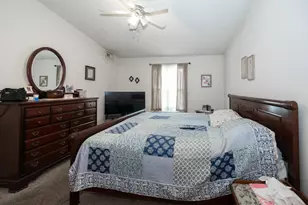 387 Deepwoods Dr, Newport, KY 41076 - Photo 6