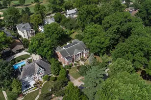 215 Fort Mitchell Ave, Fort Mitchell, KY 41017 - Photo 2