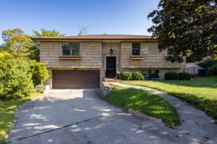 57 Kimberly Dr E, Fort Thomas, KY 41075 - Photo 1