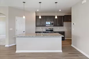 1325 Parkside Dr, Alexandria, KY 41001 - Photo 2