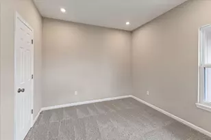 1325 Parkside Dr, Alexandria, KY 41001 - Photo 10