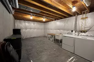 400 Lost Creek Dr, Walton, KY 41094 - Photo 32