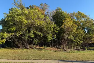 4895 Dartmouth Dr, Burlington, KY 41005 - Photo 1