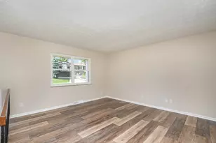 40 Stacy Ln, Fort Thomas, KY 41075 - Photo 2