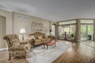 363 Riverbend Dr, Ludlow, KY 41016 - Photo 8