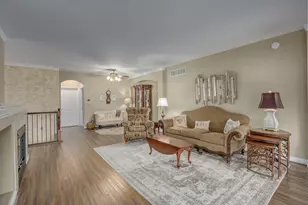 363 Riverbend Dr, Ludlow, KY 41016 - Photo 6